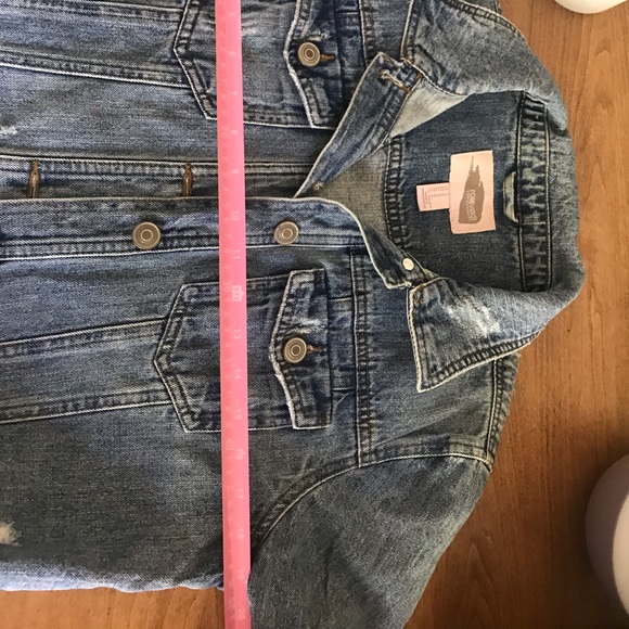 Cropped Jean jacket - Picture 2 of 3